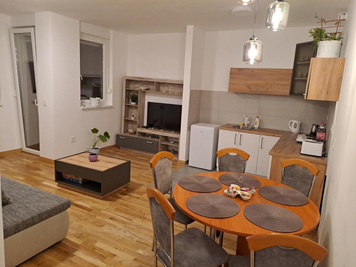 Das Apartman Subotica Esterno foto