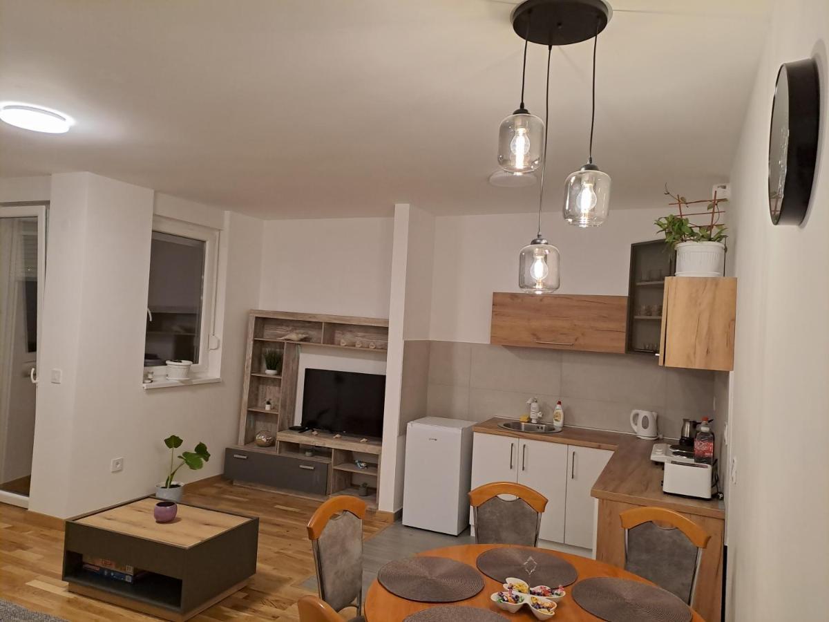 Das Apartman Subotica Esterno foto